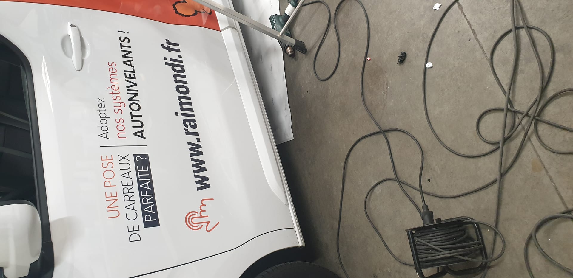 Vue latérale marquage camion Raimondi